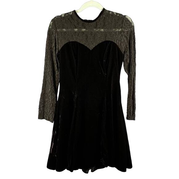 JUMP Apparel Co. Black Velvet Lace Fit & Flare Dress Size 9/10 Sweetheart Bodice - Picture 14 of 15